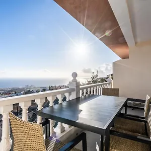 Apartahotel Menores Sea View